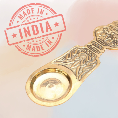 Sannidhi Arathrikam Löffel ISHA Sannidhi Arathrikam Löffel ISHA